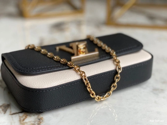 Cheap Louis pouch Vuitton Lockme 0730